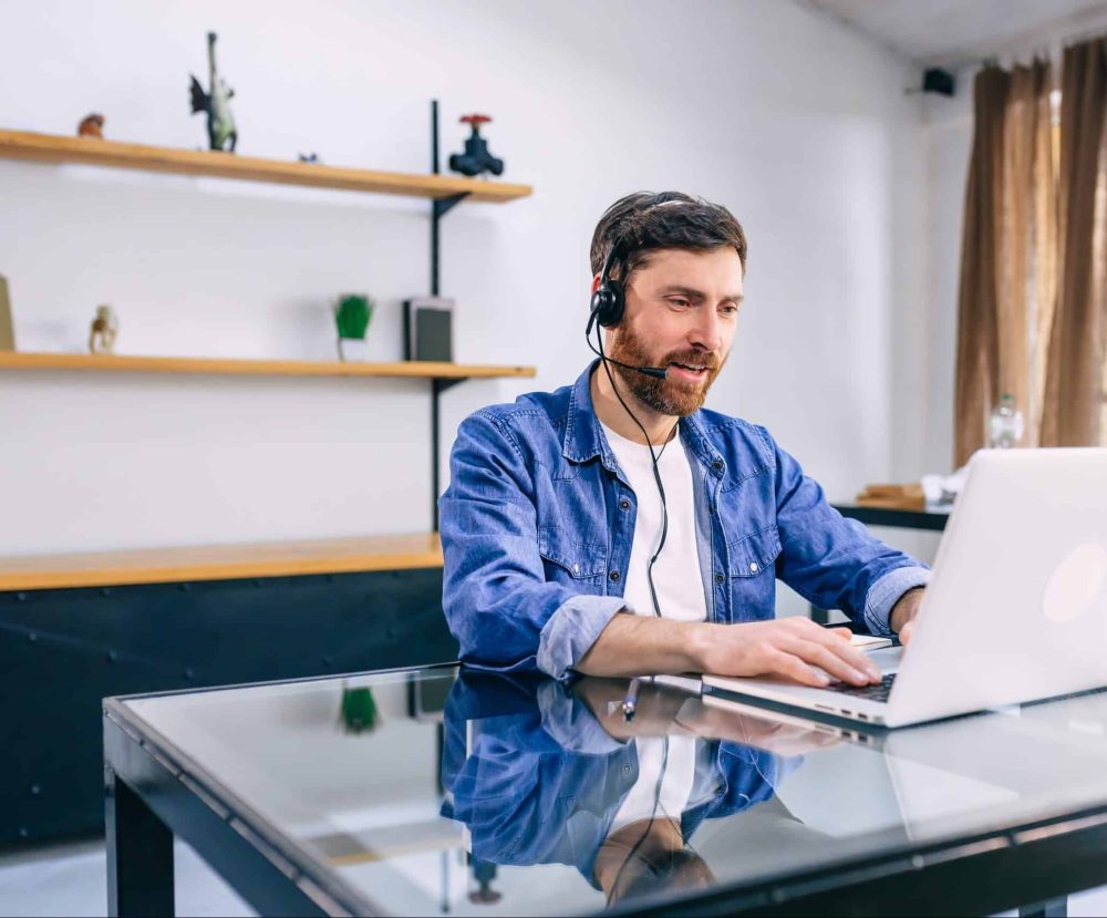 live chat contact center software